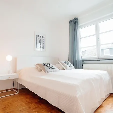 3 Br - Familienfreundlich - Geräumig - Zentral - Parkplätze