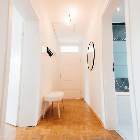 3 Bedroom - Familienfreundlich - Geraeumig - Zentral - Parkplaetze