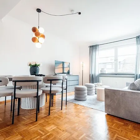 3 Bedroom - Familienfreundlich - Geraeumig - Zentral - Parkplaetze Рюдесхайм-на-Рейне