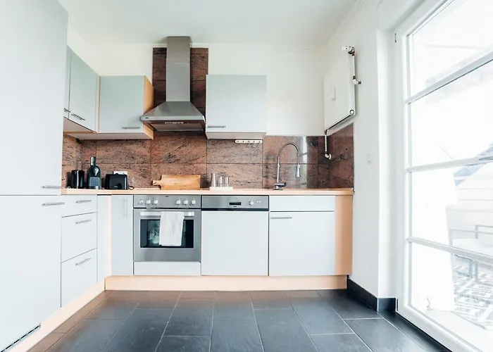 3 Bedroom - Familienfreundlich - Geraeumig - Zentral - Parkplaetze Lejlighed *