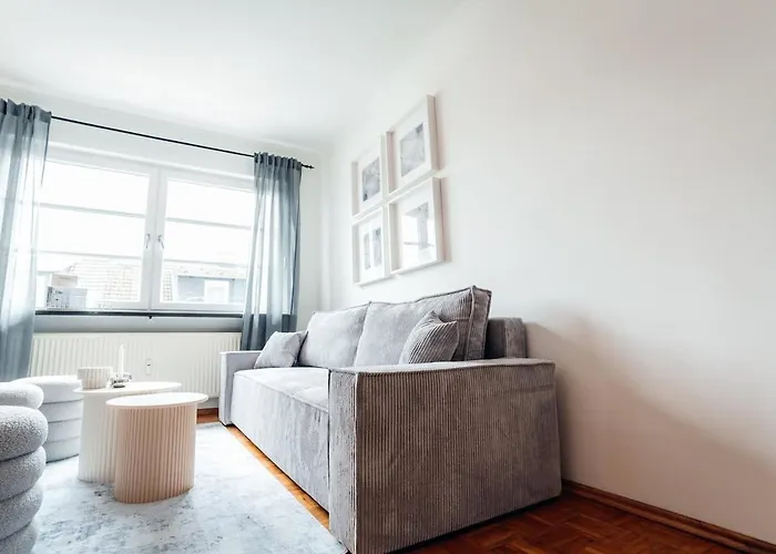 Lejlighed 3 Bedroom - Familienfreundlich - Geraeumig - Zentral - Parkplaetze